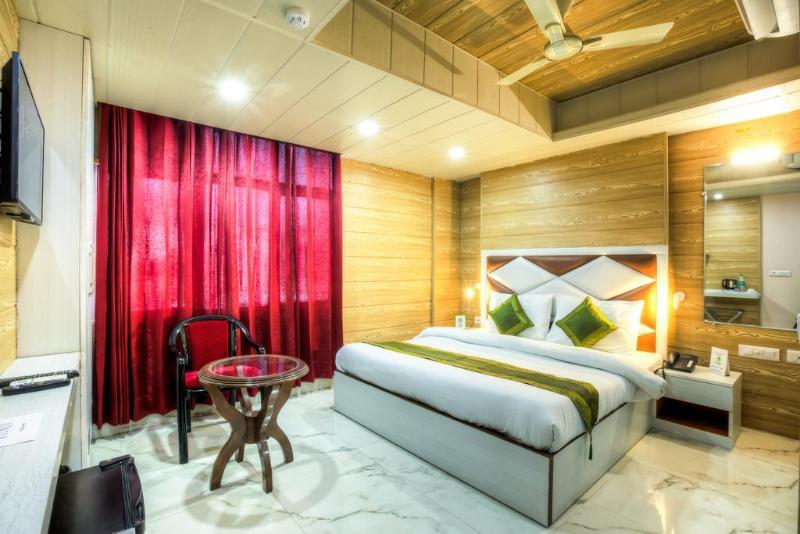 Capital O 23188 Glory Hotel 3*